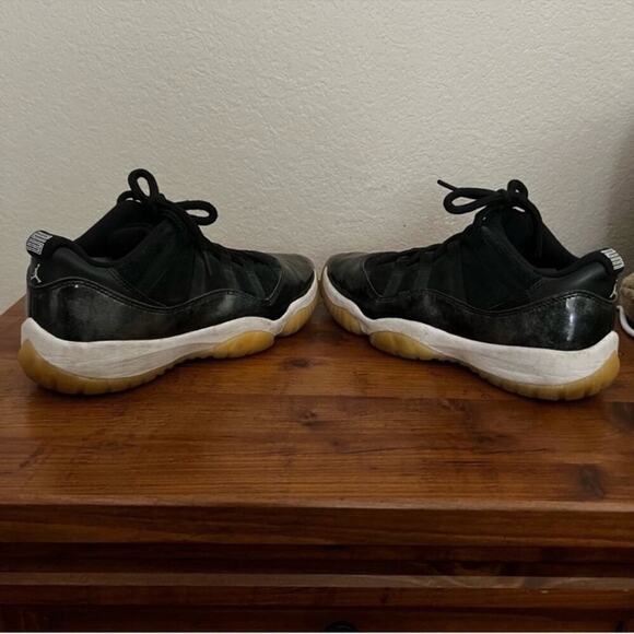 Nike Air Jordan 11 Retro Low Barons Black Metallic Size: 8.5 - Picture 13 of 15